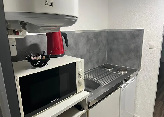 Porte De France - Self Check In By Homenhancement